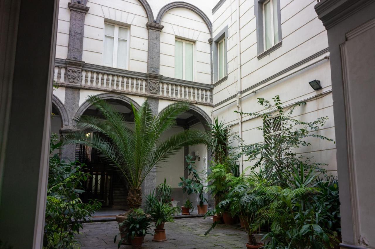 Hotel Palazzo Il Convento Nápoles Exterior foto